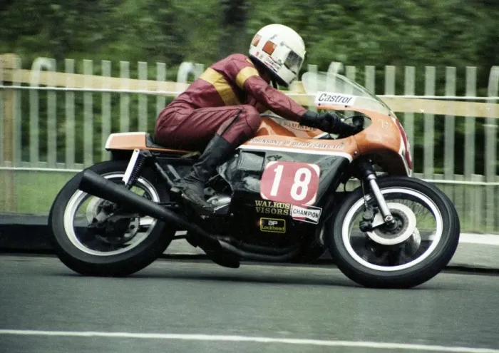 Framed Print : Mick Poxon (Triumph) 1980 Formula One TT Framed Print : Mick Poxon (Triumph) 1980 Formula One TT