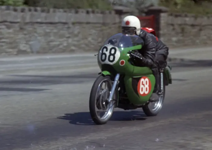 Framed Print : Mick Rogers (Ducati) 1969 250 Production TT Framed Print : Mick Rogers (Ducati) 1969 250 Production TT