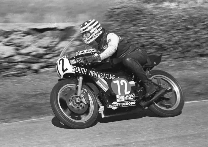 Framed Print : Mick Ward (Yamaha) Lightweight Newcomers Manx Grand Prix Framed Print : Mick Ward (Yamaha) Lightweight Newcomers Manx Grand Prix