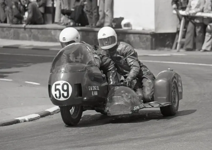 Framed Print : Mick Wortley & John Dovey (BSA) 1975 500 Sidecar TT Framed Print : Mick Wortley & John Dovey (BSA) 1975 500 Sidecar TT