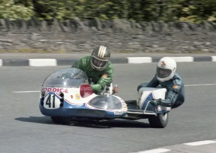 Framed Print : Mick Wortley & Nick Walker (Mick Boddice Kawasaki) 1979 Sidecar TT Framed Print : Mick Wortley & Nick Walker (Mick Boddice Kawasaki) 1979 Sidecar TT
