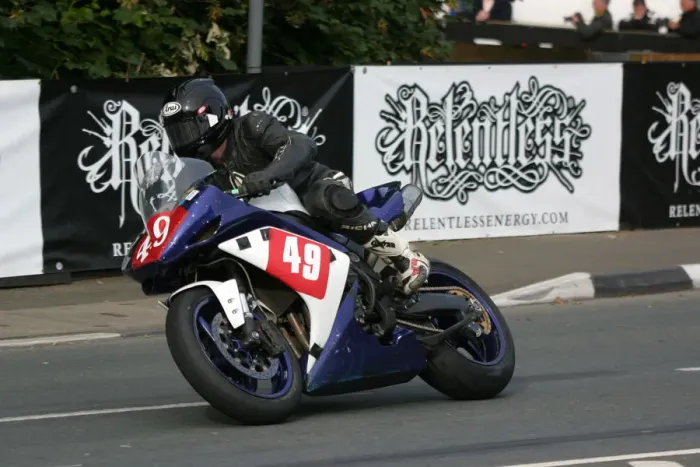 Framed Print : Micky Fitzpatrick (Yamaha) 2009 Superstock TT