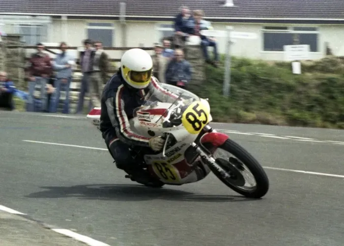 Framed Print : Mike Adler (Yamaha) 1978 Senior TT Framed Print : Mike Adler (Yamaha) 1978 Senior TT