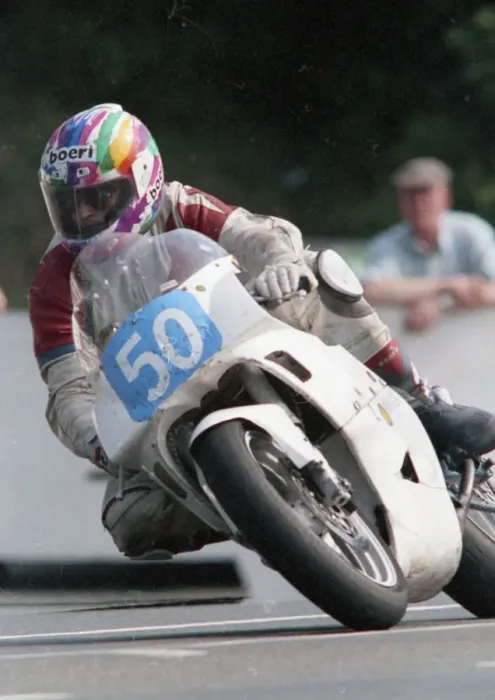 Framed Print : Mike Blake (Yamaha) 1993 Junior Manx Grand Prix