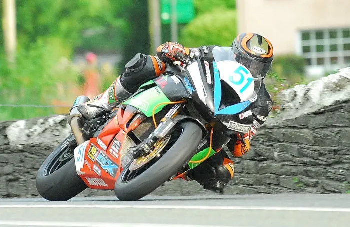Framed Print : Mike Booth (Kawasaki) 2018 Supersport TT Framed Print : Mike Booth (Kawasaki) 2018 Supersport TT