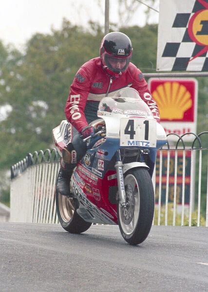 Mike Guymer (Honda) 1988 Formula One TT