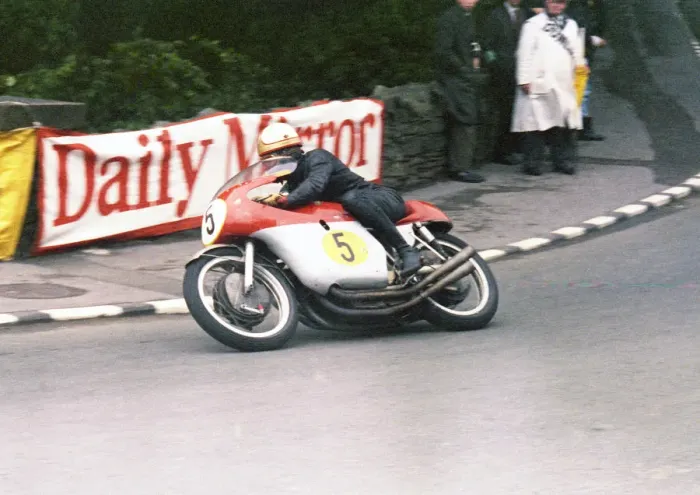Framed Print : Mike Hailwod (MV) 1965 Senior TT Framed Print : Mike Hailwod (MV) 1965 Senior TT