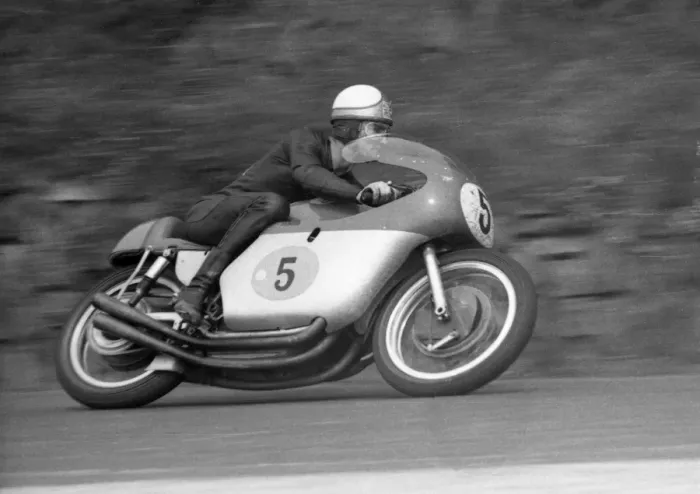 Framed Print : Mike Hailwood (MV) 1964 Senior TT Framed Print : Mike Hailwood (MV) 1964 Senior TT