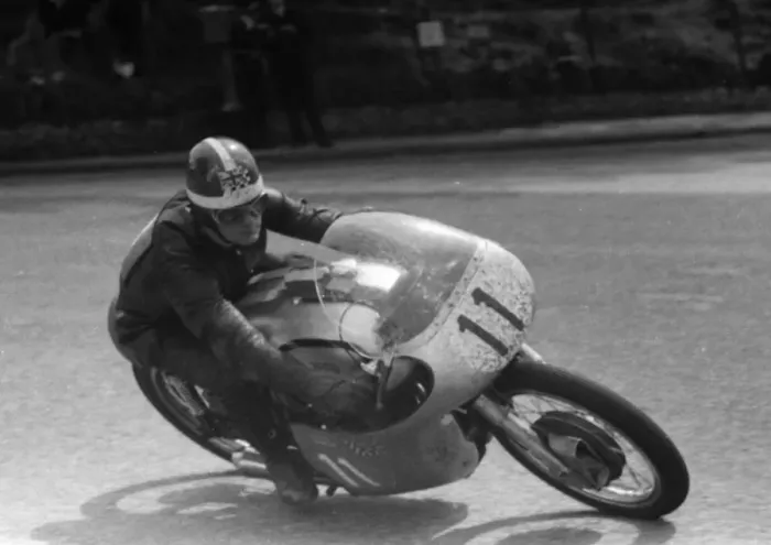Framed Print : Mike Hailwood (Norton) 1958 Junior TT