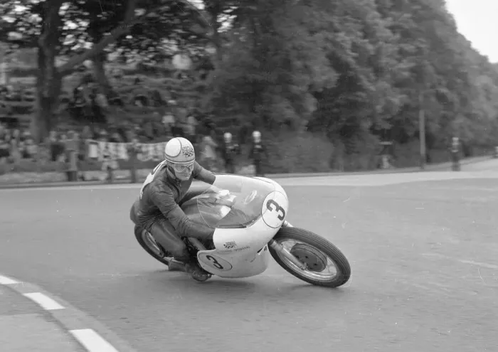 Framed Print : Mike Hailwood (Norton) 1961 Senior TT