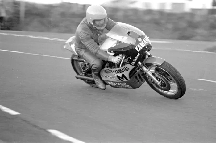 Framed Print : Mike Hailwood (Padgett Yamaha) 1977 Manx Grand Prix Framed Print : Mike Hailwood (Padgett Yamaha) 1977 Manx Grand Prix