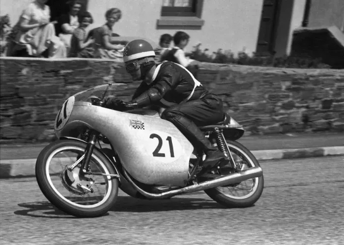 Framed Print : Mike Hailwood (Paton) 1958 Ultra Lightweight TT Framed Print : Mike Hailwood (Paton) 1958 Ultra Lightweight TT