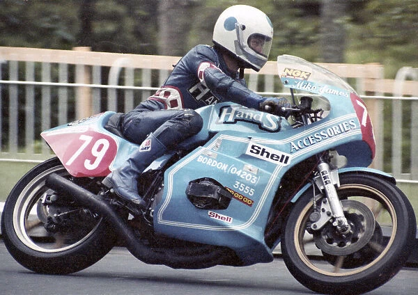 Mike James (H ands Suzuki) 1980 Formula One TT