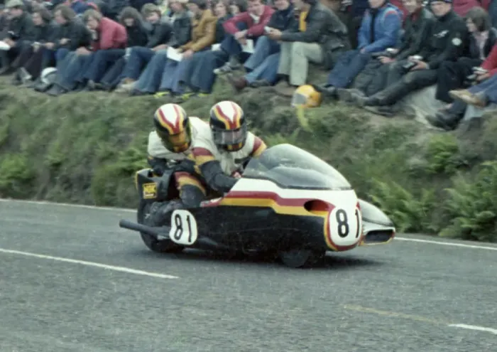 Framed Print : Mike Joyce & Alan Collins (Suzuki) 1978 Sidecar TT Framed Print : Mike Joyce & Alan Collins (Suzuki) 1978 Sidecar TT