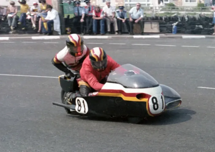 Framed Print : Mike Joyce & Alan Collins (Suzuki) 1978 Sidecar TT Framed Print : Mike Joyce & Alan Collins (Suzuki) 1978 Sidecar TT