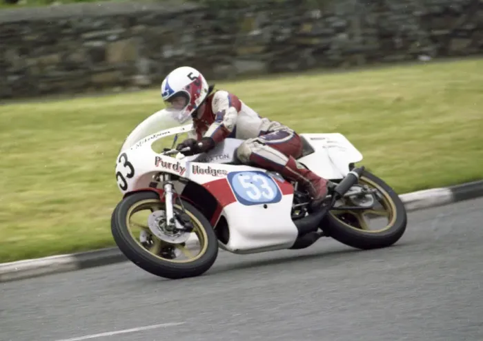 Framed Print : Mike Kneen (Yamaha) 1980 Junior Manx Grand Prix Framed Print : Mike Kneen (Yamaha) 1980 Junior Manx Grand Prix