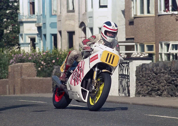 Mike Pellow (Suzuki) 1987 Senior Manx Grand Prix