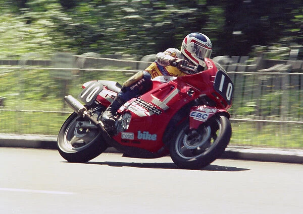 Mike Seward (Honda) 1987 Formula Two TT