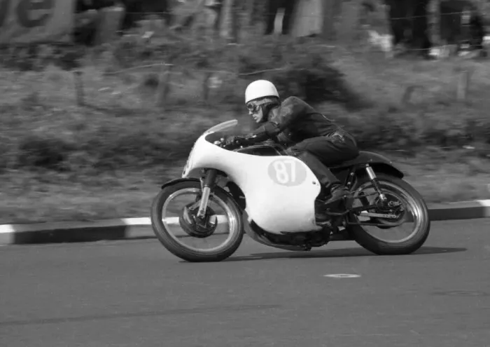 Framed Print : Bill Milne (AJS) 1963 Junior Manx Grand Prix Framed Print : Bill Milne (AJS) 1963 Junior Manx Grand Prix