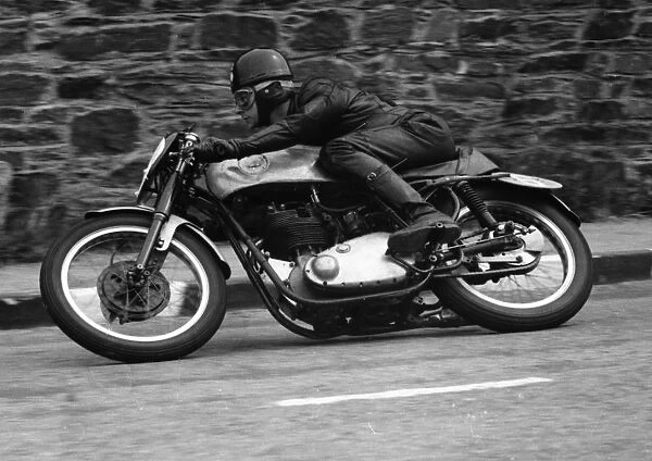 Morrie Lowe (BSA) 1955 Junior TT