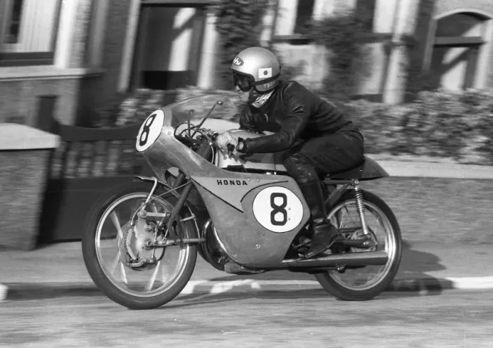 Framed Print : Naomi Taniguchi (Honda) 1959 Ultra Lightweight TT Framed Print : Naomi Taniguchi (Honda) 1959 Ultra Lightweight TT