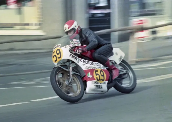 Framed Print : Neil Cudworth (Yamaha) 1984 Senior Manx Grand Prix