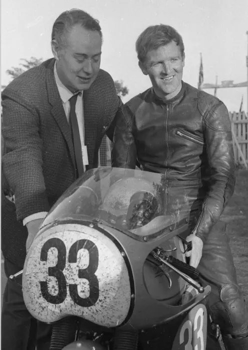 Framed Print : Neil Kelly (Velocette) 1967 Production 500 TT Framed Print : Neil Kelly (Velocette) 1967 Production 500 TT