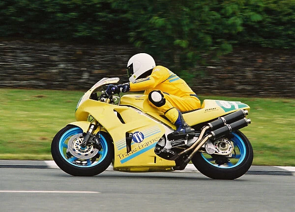 Neil Pearson (Honda) 2004 Lightweight 400 TT