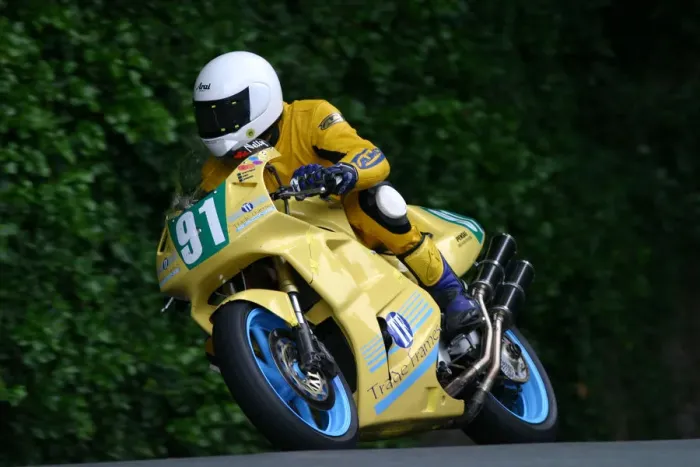 Framed Print : Neil Pearson (Honda) Lightweight 400 TT Framed Print : Neil Pearson (Honda) Lightweight 400 TT