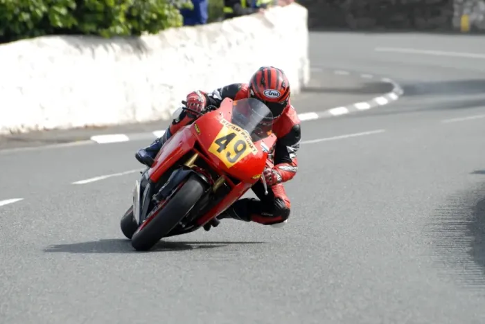 Framed Print : Neil Watson (Yamaha) 2009 Southern 100 Framed Print : Neil Watson (Yamaha) 2009 Southern 100