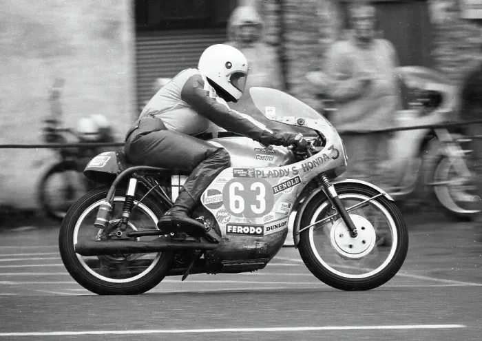 Framed Print : Nev Watts Pladdys Honda 3 1977 Junior 250 TT Framed Print : Nev Watts Pladdys Honda 3 1977 Junior 250 TT