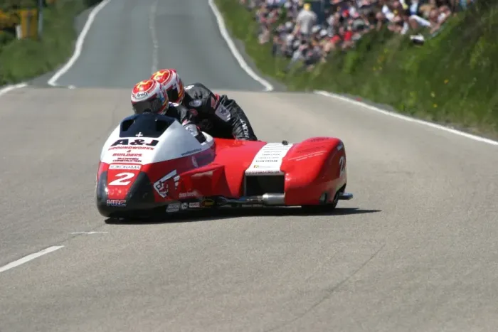 Framed Print : Nick Crowe & Dan Sayle (Honda) 2007 Sidecar TT Framed Print : Nick Crowe & Dan Sayle (Honda) 2007 Sidecar TT