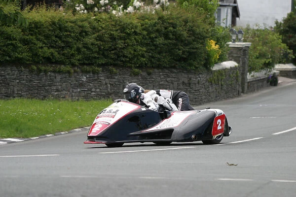 Nick Crowe & Darren Hope (DMR Honda) 2005 Sidecar TT