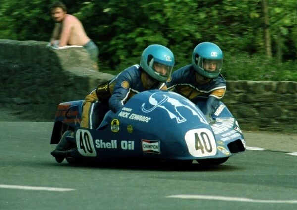 Nick Edwards & Brian Marris (Yamaha) 1982 Sidecar TT