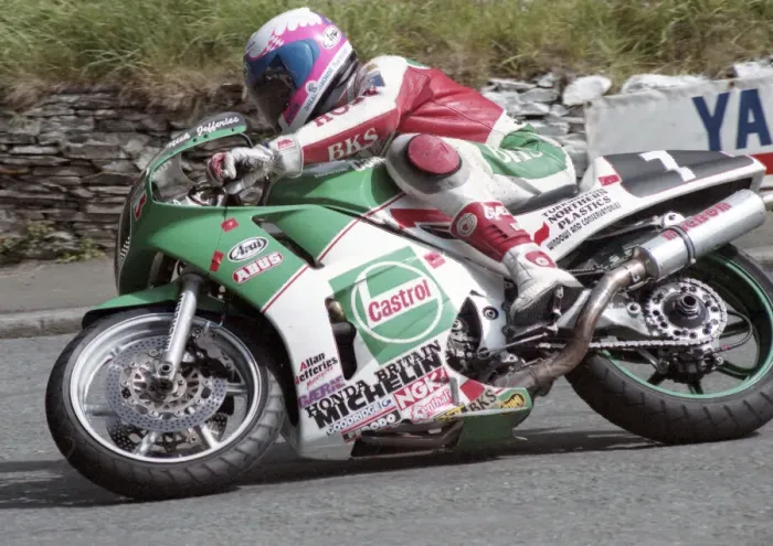 Framed Print : Nick Jefferies (Honda) 1993 Supersport 400 TT Framed Print : Nick Jefferies (Honda) 1993 Supersport 400 TT