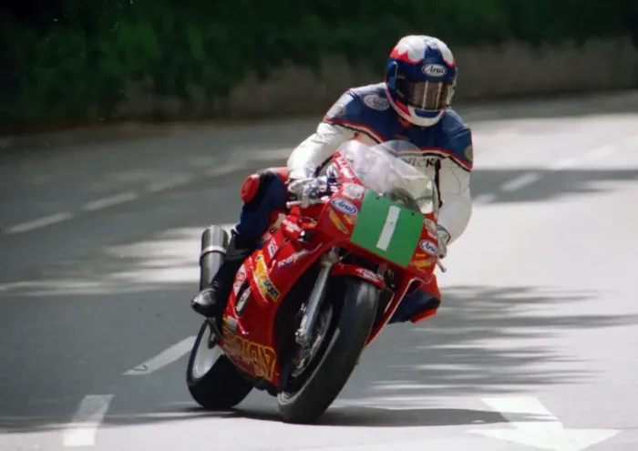 Framed Print : Nick Jefferies (Honda) 2002 Lightweight 400 TT