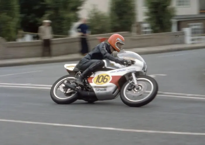 Framed Print : Nick Jefferies (Yamaha) 1978 Senior Manx Grand Prix