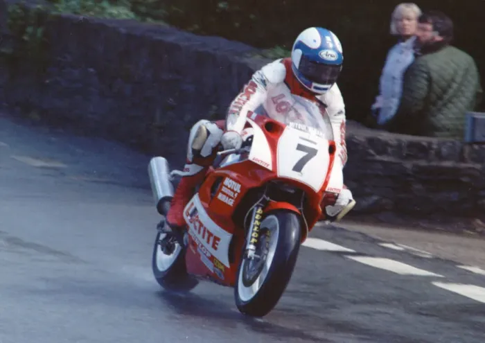 Framed Print : Nick Jefferies (Yamaha) 1990 Senior TT Framed Print : Nick Jefferies (Yamaha) 1990 Senior TT