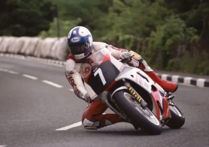 Framed Print : Nick Jefferies (Yamaha) 1990 Supersport 400 TT Framed Print : Nick Jefferies (Yamaha) 1990 Supersport 400 TT