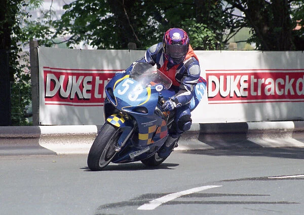 Nigel Bryan (Suzuki) 2002 Junior 600 TT