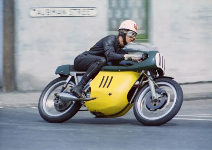 Framed Print : Nigel Palmer (Matchless Metisse) 1969 Senior TT Framed Print : Nigel Palmer (Matchless Metisse) 1969 Senior TT
