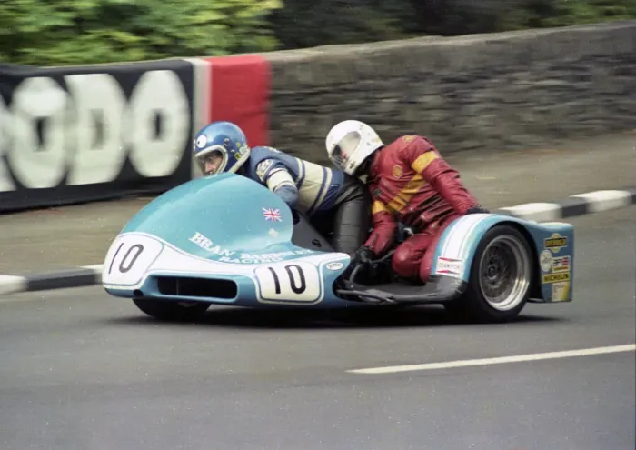 Framed Print : Nigel Rollason & Colin Bairnson (Barton Phoenix) 1983 Sidecar TT Framed Print : Nigel Rollason & Colin Bairnson (Barton Phoenix) 1983 Sidecar TT