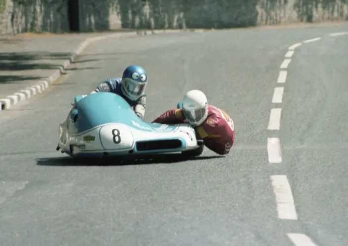 Framed Print : Nigel Rollason & Colin Blake (Barton Phoenix) 1982 Sidecar TT Framed Print : Nigel Rollason & Colin Blake (Barton Phoenix) 1982 Sidecar TT