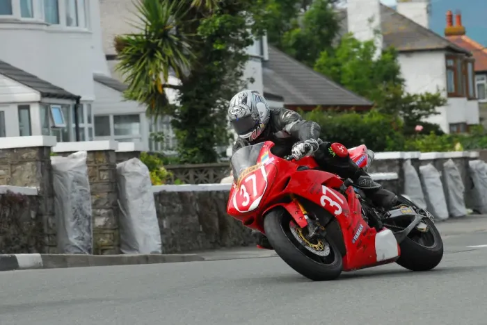 Framed Print : Noel Patterson (Yamaha) 2012 Southern 100 Framed Print : Noel Patterson (Yamaha) 2012 Southern 100
