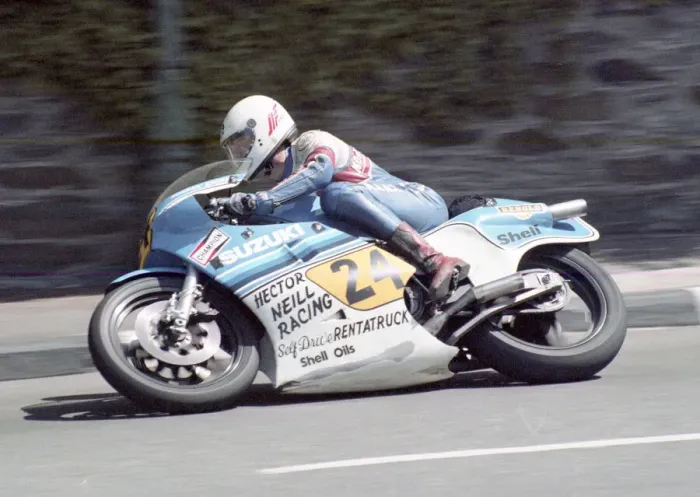 Framed Print : Norman Brown (Suzuki) 1982 Senior TT Framed Print : Norman Brown (Suzuki) 1982 Senior TT