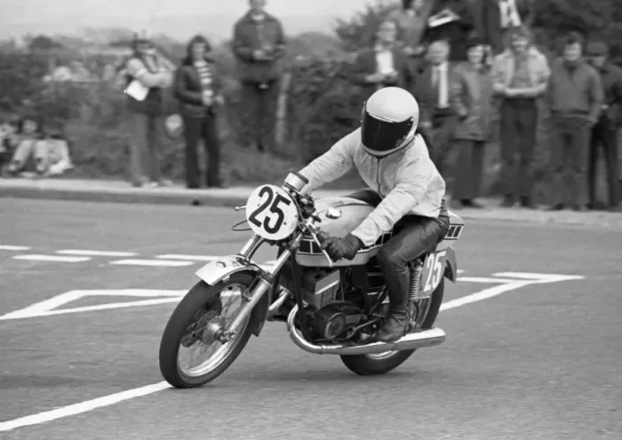 Framed Print : Norman Kneen (Yamaha) 1975 Jurby Road Framed Print : Norman Kneen (Yamaha) 1975 Jurby Road