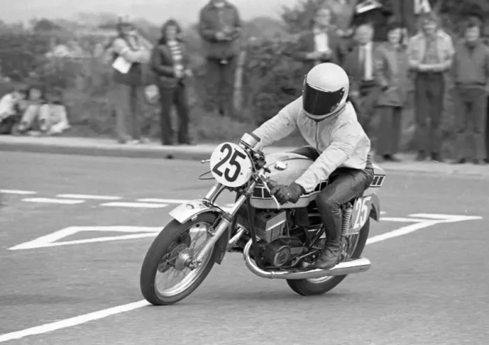 Framed Print : Norman Kneen (Yamaha) 1975 Jurby Road Framed Print : Norman Kneen (Yamaha) 1975 Jurby Road