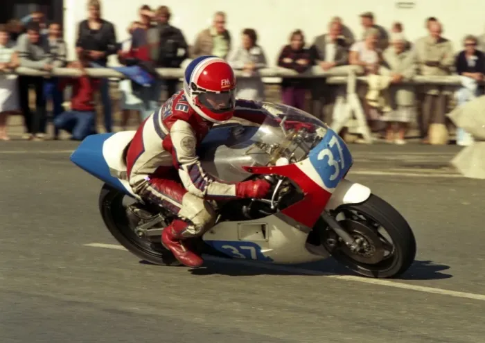 Framed Print : Norman Kneen (Yamaha) 1987 Junior Manx Grand Prix