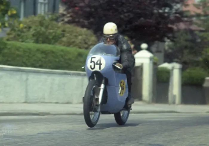 Framed Print : Norman Price (Norton) 1969 Senior TT Framed Print : Norman Price (Norton) 1969 Senior TT