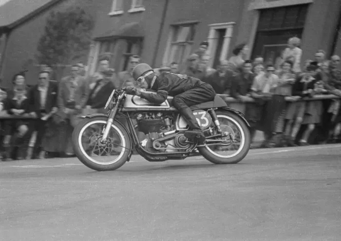 Framed Print : Norman Stewart (Norton) 1952 Senior TT Framed Print : Norman Stewart (Norton) 1952 Senior TT